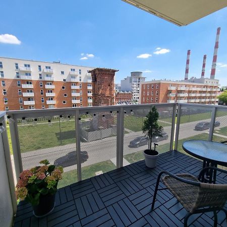 Apple Apartments - Wroblewskiego Prywatne Miejsce Parkingowe Łódź Exteriör bild